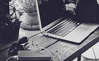 如何通過imToken錢包下載APP參與DeFi？正規(guī)三步走